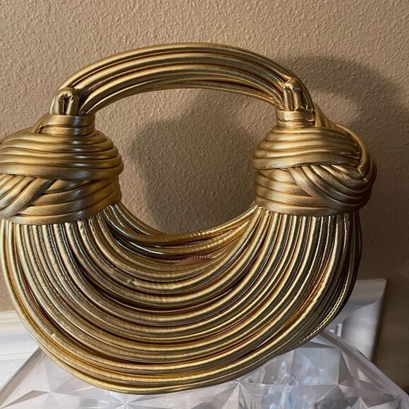 Gold Knotted Circular Womens Handbag Gorgeous Gold - Picture 12 of 13